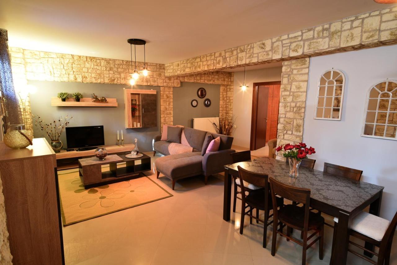 In The Castle - House Apartment Ioannina Exterior foto